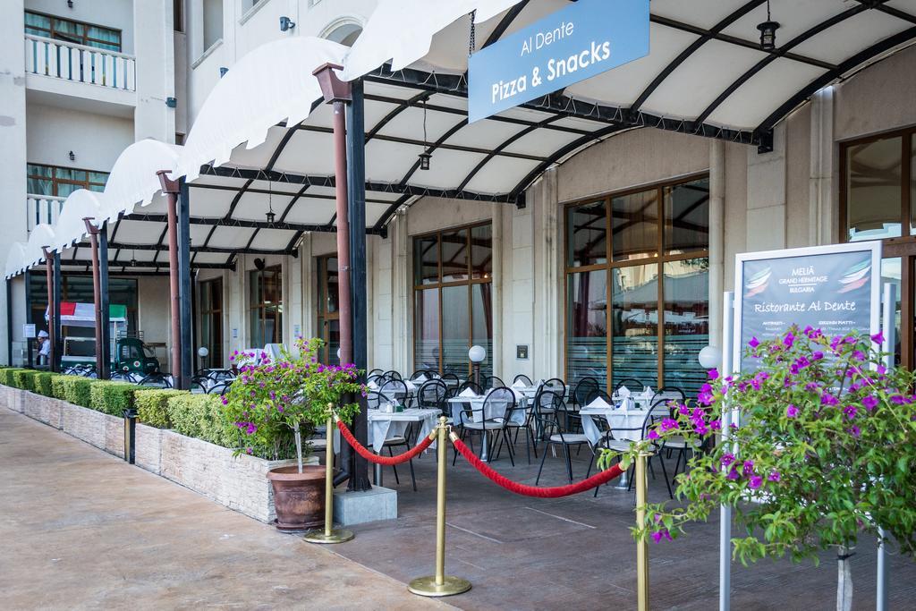 Melia Grand Hermitage All Inclusive Aranyhomok Kültér fotó The Atrium Bar and Snacks