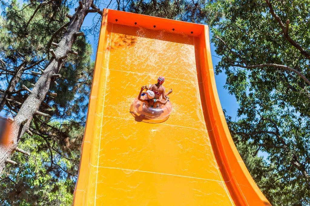 Melia Grand Hermitage All Inclusive Aranyhomok Kültér fotó The slide at the top of the flume