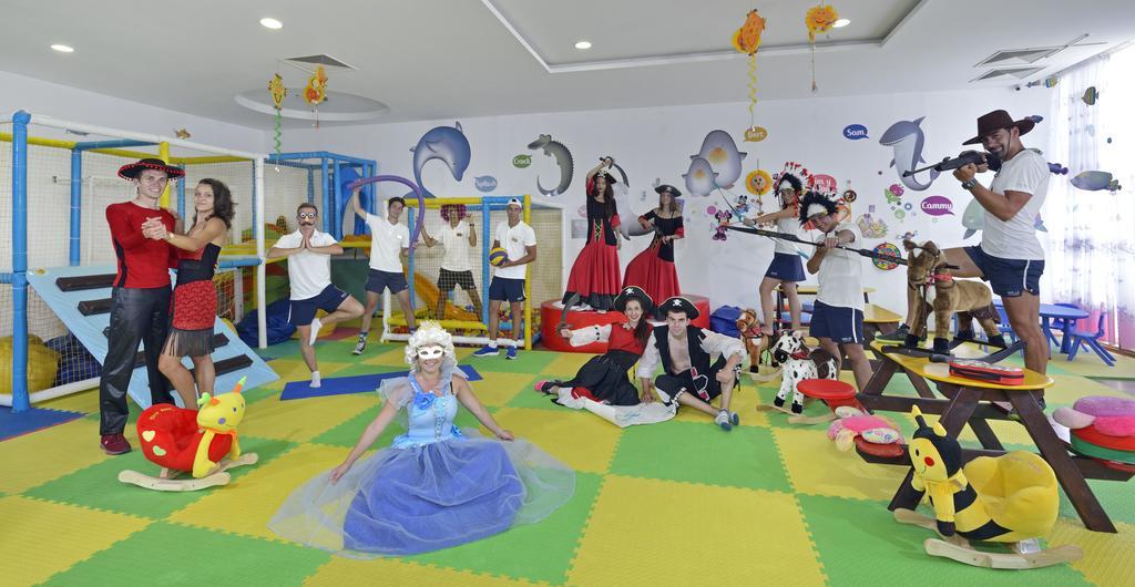 Melia Grand Hermitage All Inclusive Aranyhomok Kültér fotó The Play Zone